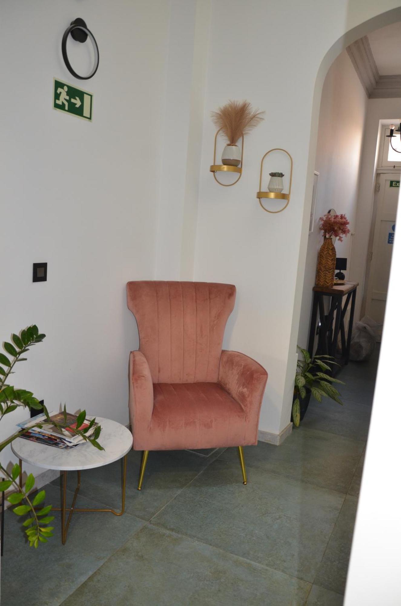 Dahlia - Modern Townhouse